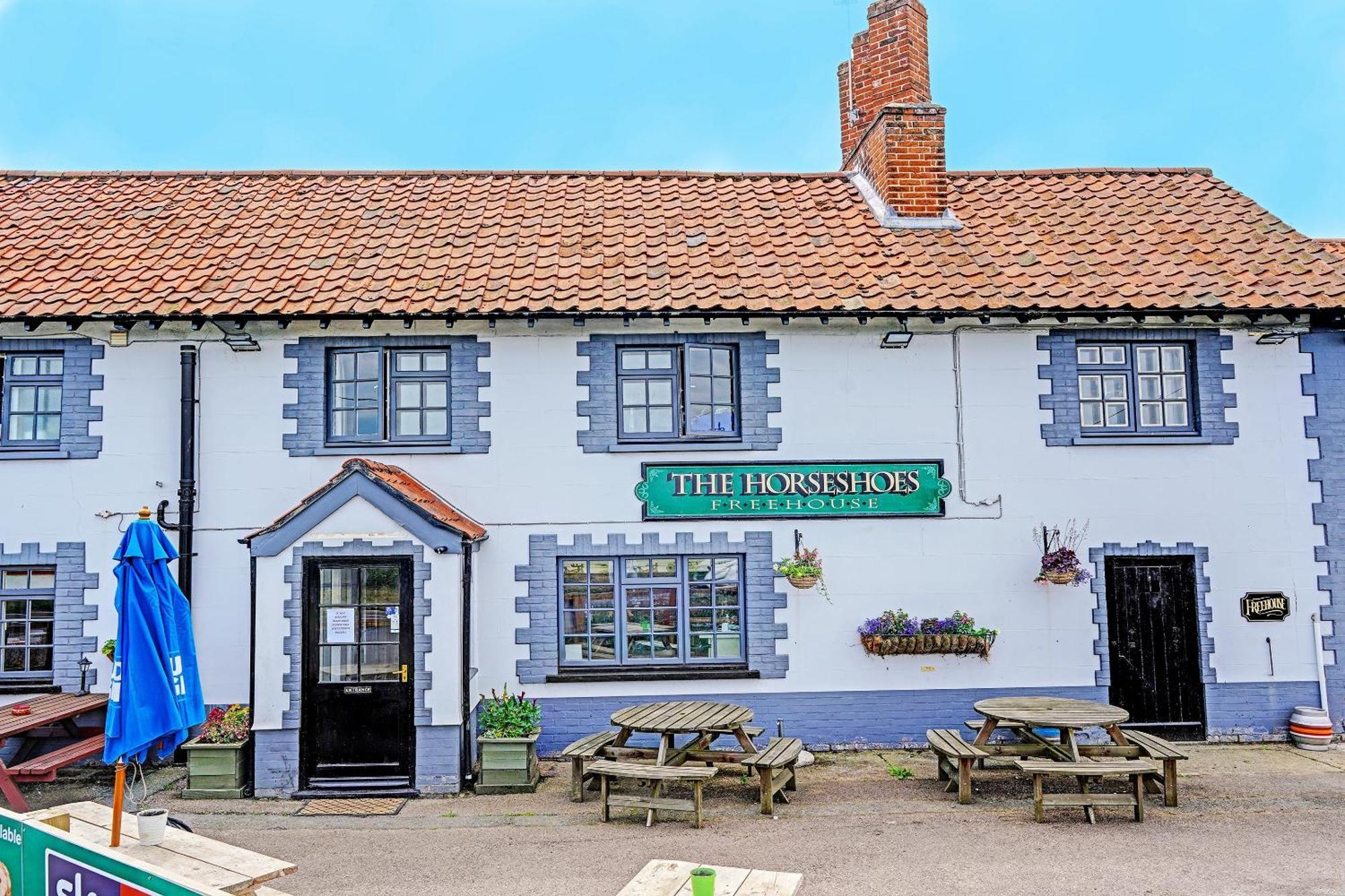 Oyo The Billingford Horseshoes Hotel Scole